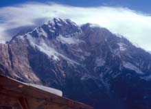 Nepal_060_33_E_anticime_Nilgiri