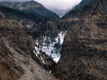 Nepal_098_21_F_Kali_Gandaki_Tuckuke_cascata_Ghiaccio_davanti