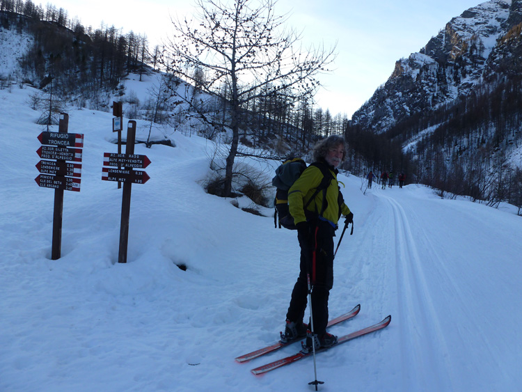 M_Pelato_13_15_bivio_Rif_Troncea